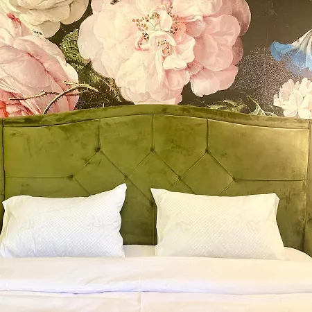 Boutique 2 Bedroom * Warna